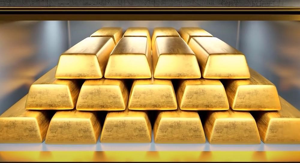 美国PCE数据前金价跌破3300关口，技术破位下行但降息预期仍提供支撑